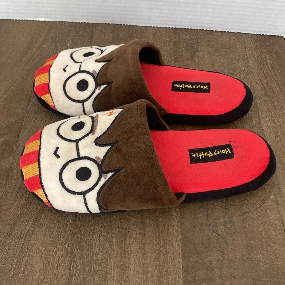 Harry‎ Potter Slipers - Picture 2 of 8